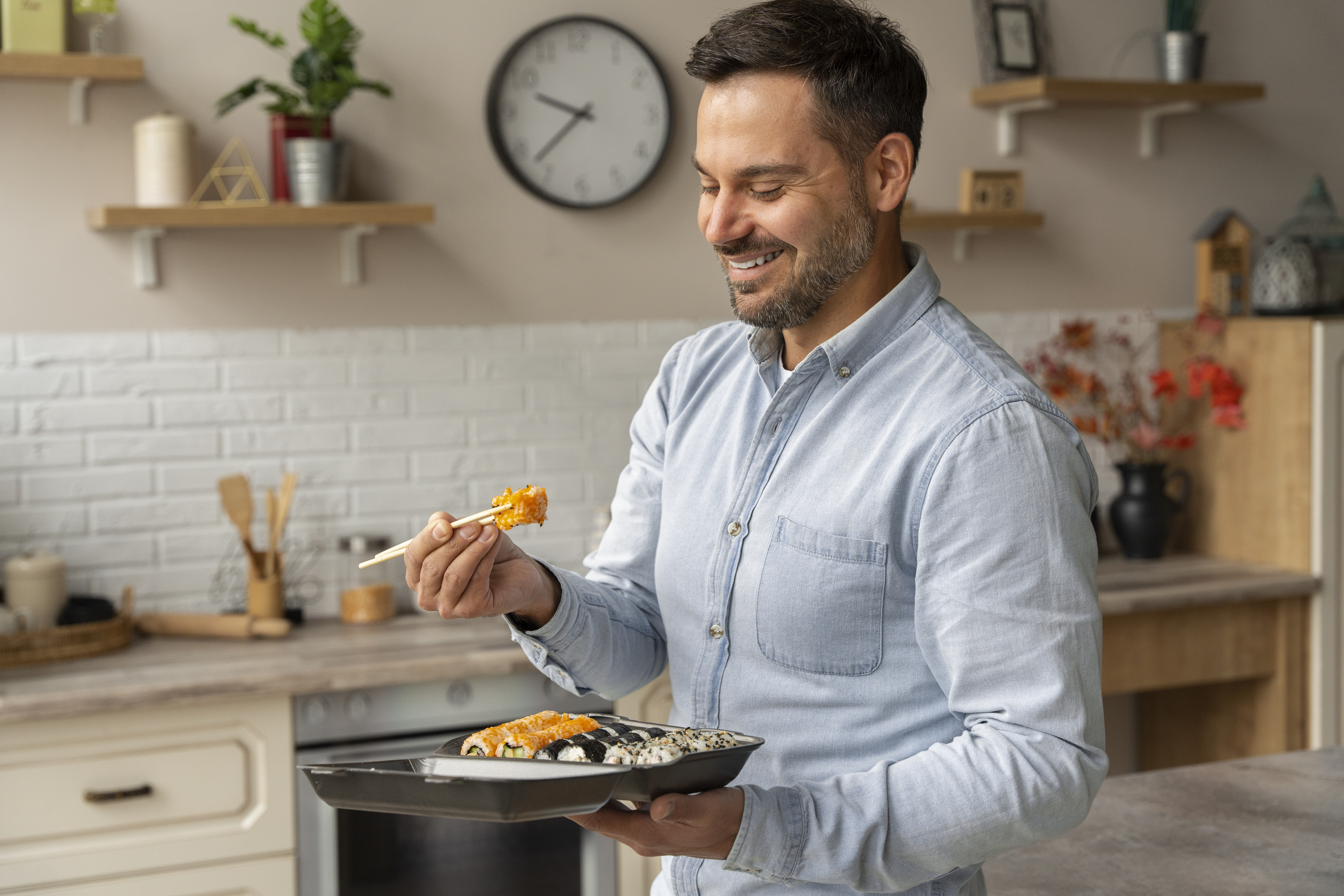 Plato de arroz blanco saludable para microbiota intestinal