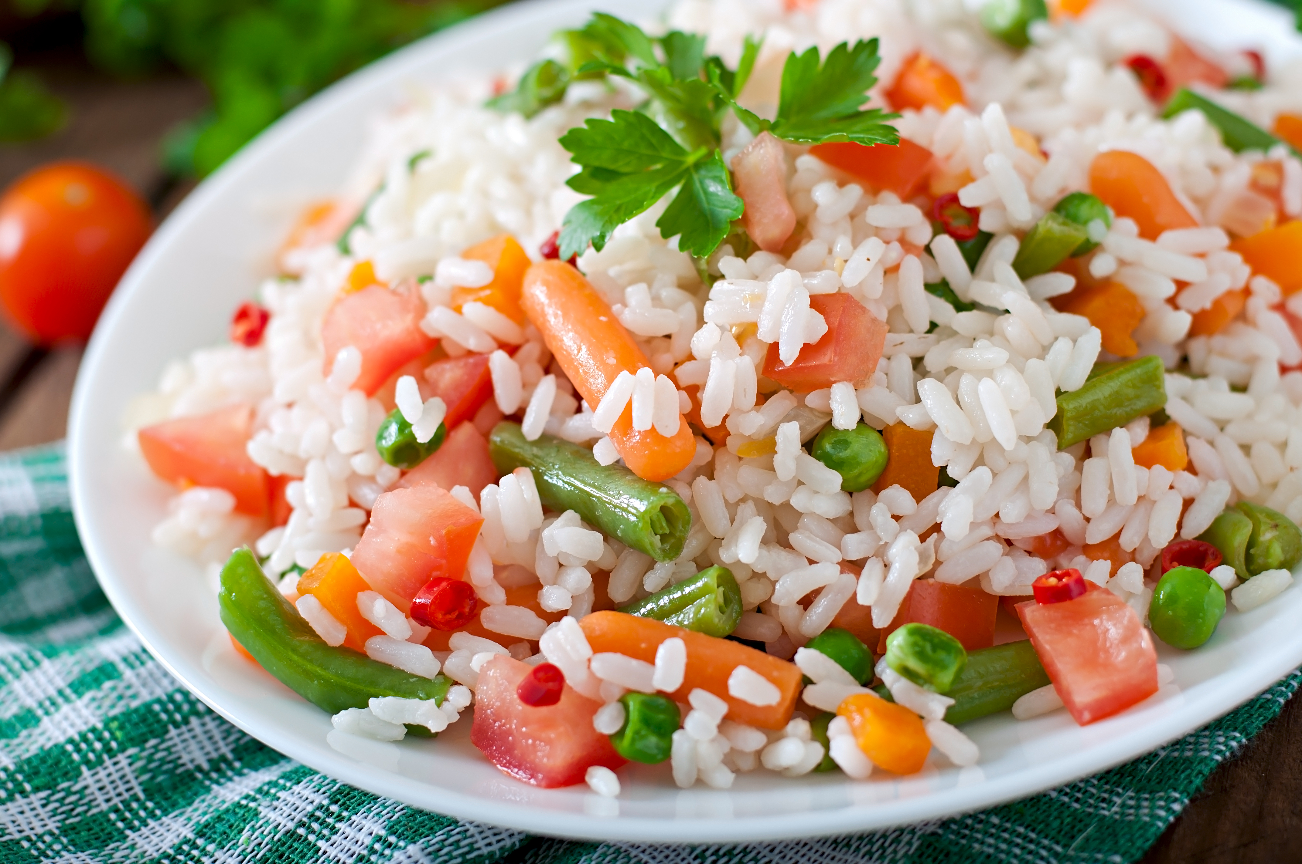Tazon de arroz blanco con vegetales